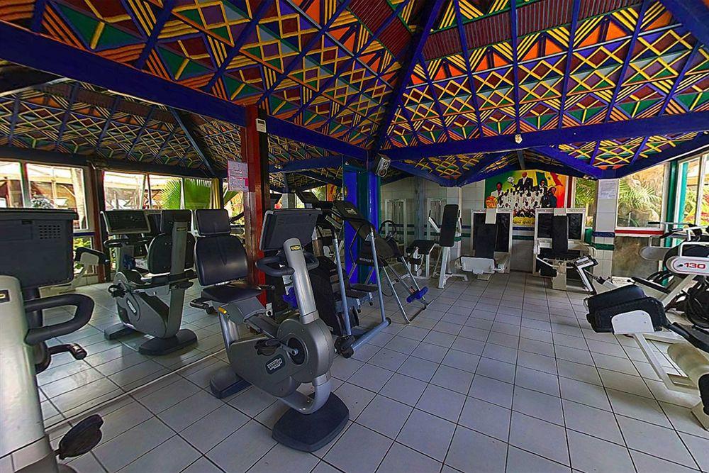אואגדוגו Azalai Hotel Independance מראה חיצוני תמונה