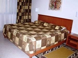 אואגדוגו Azalai Hotel Independance מראה חיצוני תמונה