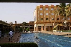 אואגדוגו Azalai Hotel Independance מראה חיצוני תמונה